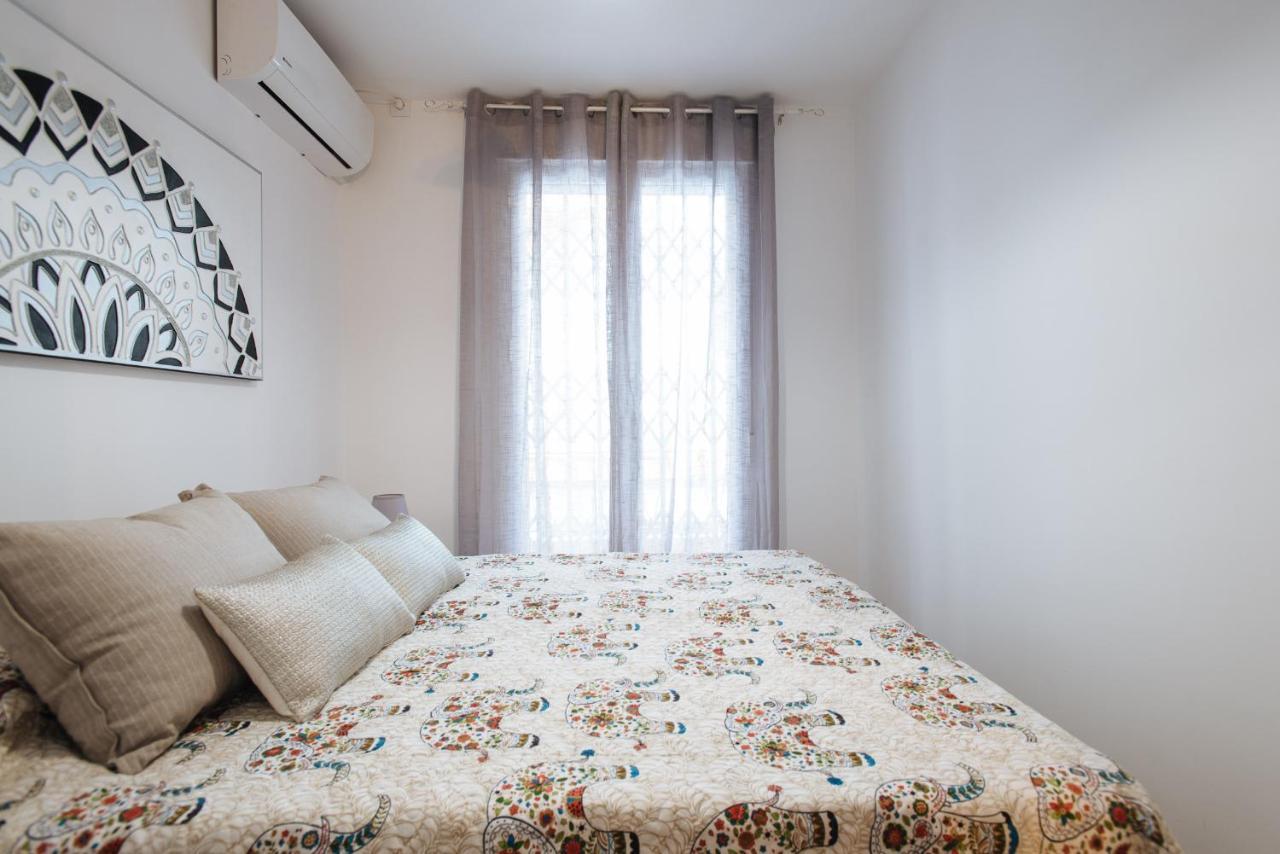 El Apartamento Del Reloj De Sol Sevilla Exterior foto
