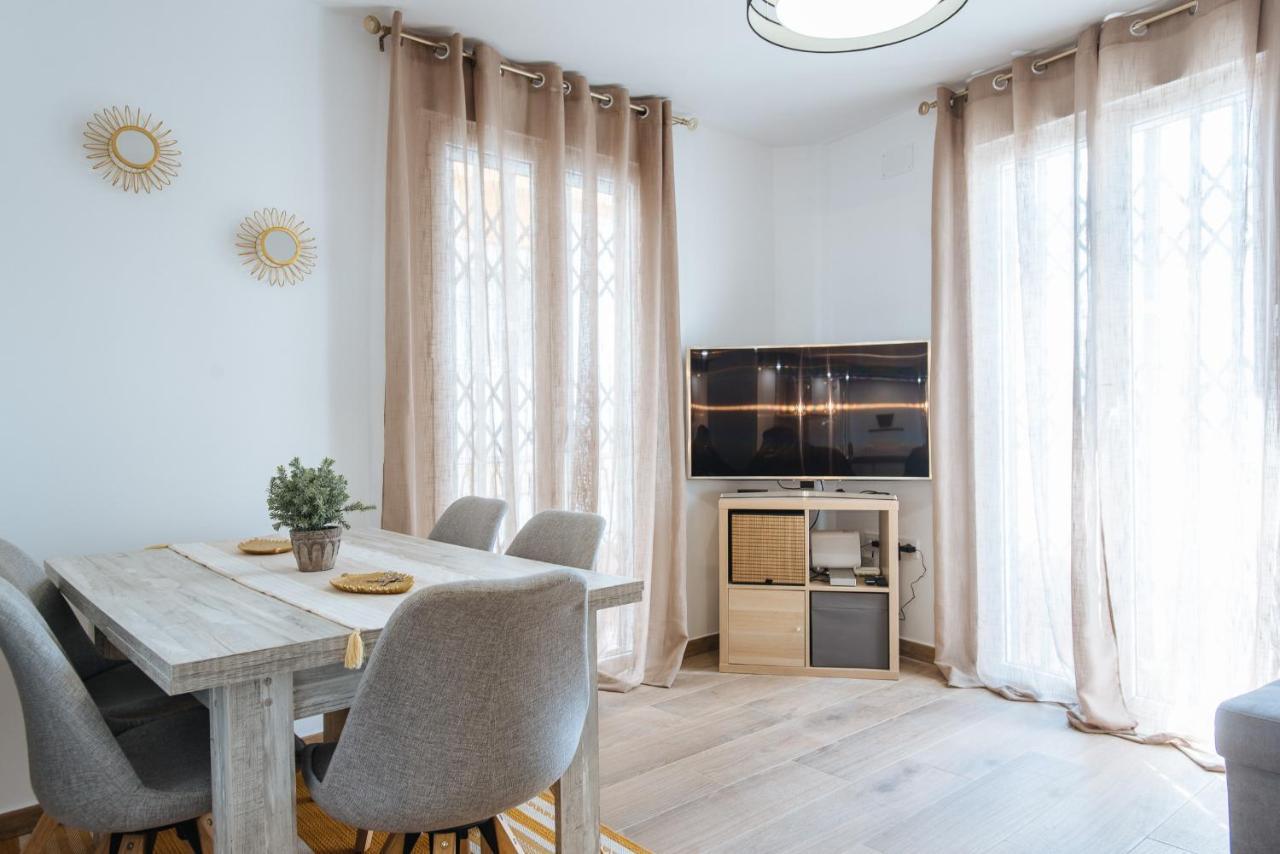 El Apartamento Del Reloj De Sol Sevilla Exterior foto